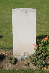Les Baraques Military Cemetery Sangatte - Hassan Moustafa, 